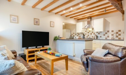 2 Bed in Cowling