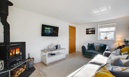 2 Bed in St. Merryn 1