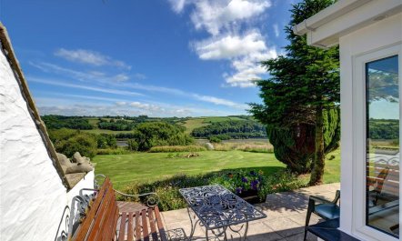 1 Bed in Carmarthen 9