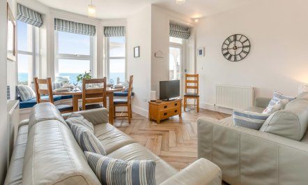 3 Bed in Looe 0