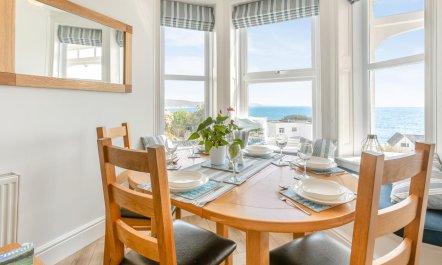 3 Bed in Looe 2