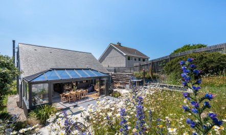 4 Bed in Mawgan Porth 3