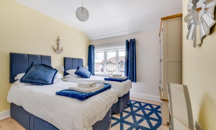 3 Bed in Whitby 2