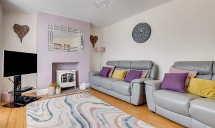 3 Bed in Whitby 4