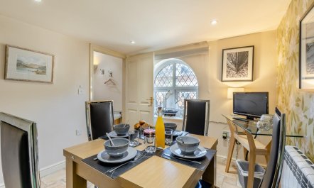 2 Bed in Weybourne 4