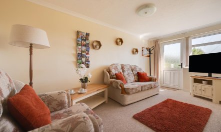 1 Bed in Abergavenny 1