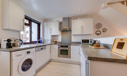 2 Bed in Padstow 6