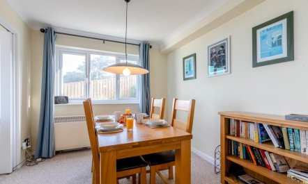 2 Bed in Clifton Court 8