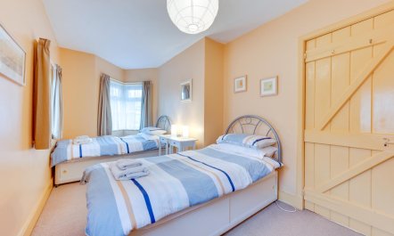 3 Bed in Broadstairs 6