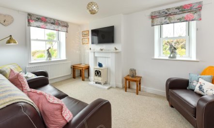 4 Bed in Bwlchtocyn 2