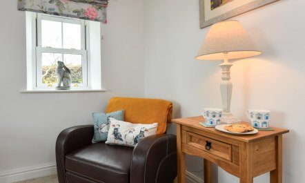 4 Bed in Bwlchtocyn 7