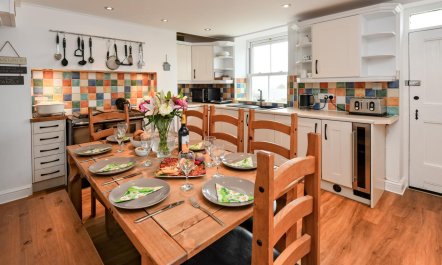 4 Bed in Bwlchtocyn 3