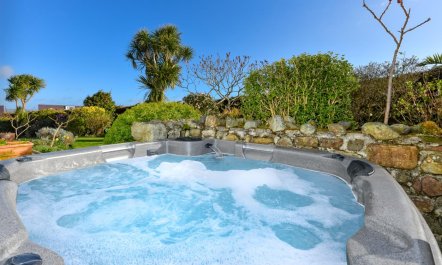 4 Bed in Bwlchtocyn 5