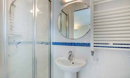 2 Bed in Porthleven 9