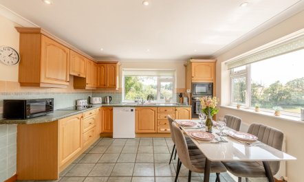 2 Bed in Newton Abbot 8