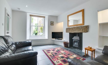 2 Bed in Mousehole 1