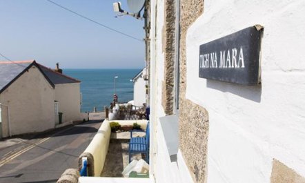 2 Bed in Porthleven 3