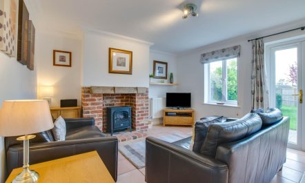 3 Bed in Southwold 2