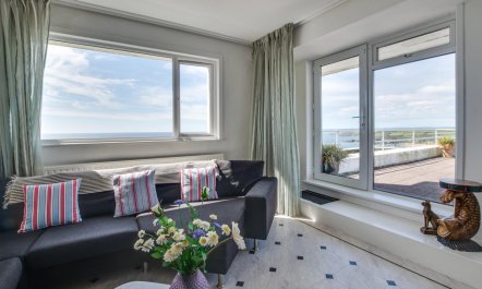 5 Bed in Praa Sands 5