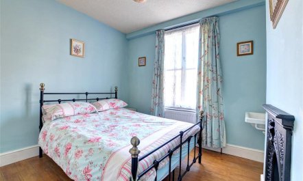3 Bed in Whitby 6