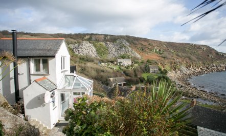 2 Bed in Lamorna 2