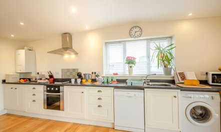 3 Bed in Pwllheli 1