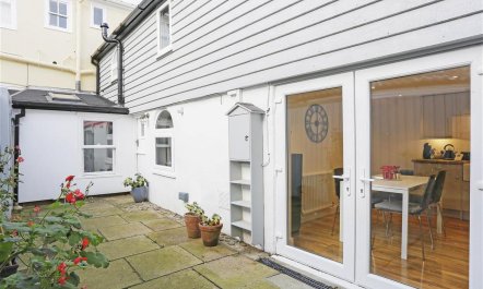 2 Bed in Aldeburgh 9