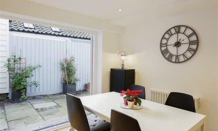 2 Bed in Aldeburgh 7