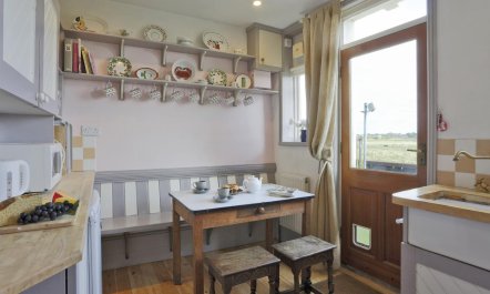 4 Bed in Southwold 5