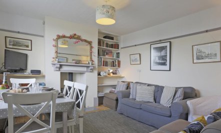 4 Bed in Southwold 2