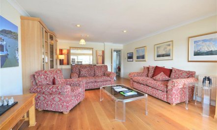 4 Bed in Dartmouth 2
