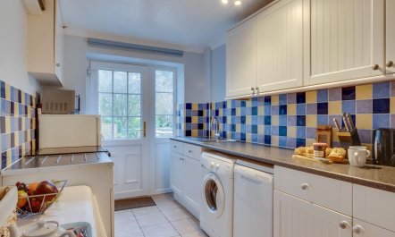 2 Bed in Ravenscar 1