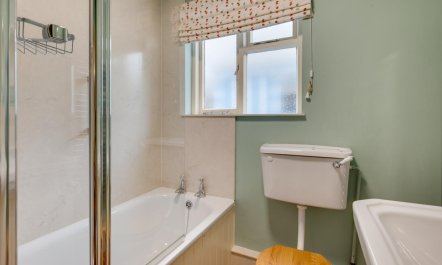 2 Bed in Southwold 7