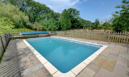 2 Bed in Rolvenden 1