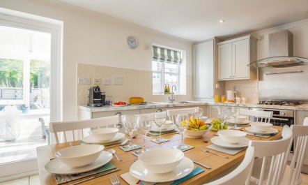 4 Bed in Pwllheli 8
