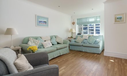 4 Bed in Pwllheli 7