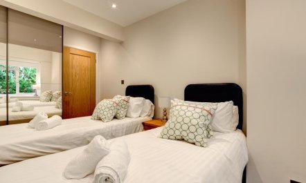 2 Bed in Dartmouth 8