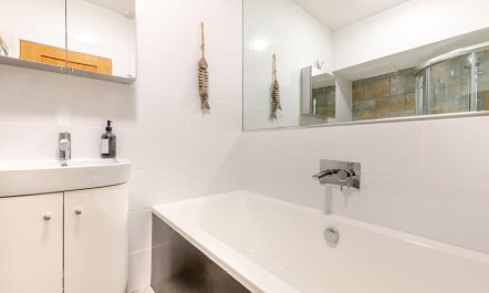 2 Bed in Dartmouth 4