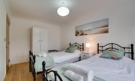 2 Bed in Broadstairs 6
