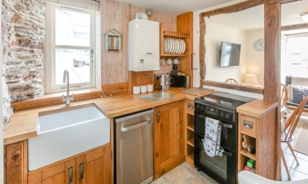 2 Bed in Looe 9