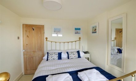 2 Bed in Looe 9