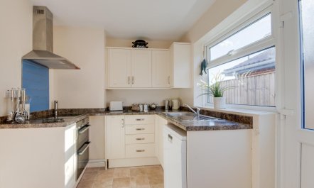 3 Bed in Burnham Market 1