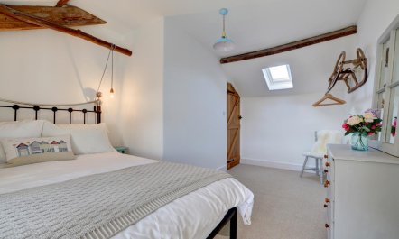 2 Bed in West Down 9