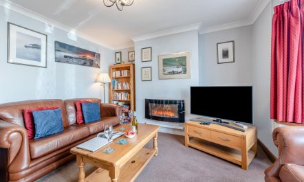 4 Bed in Tenby 9