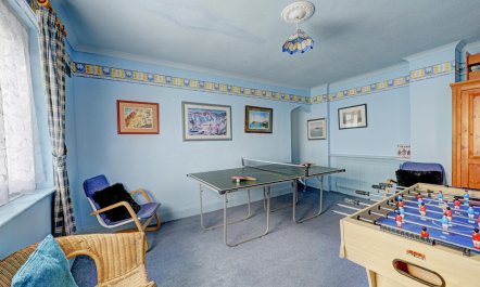 4 Bed in Tenby 4