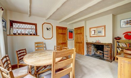 4 Bed in Tenby 2