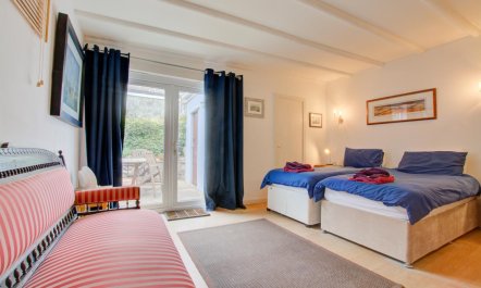 4 Bed in Tenby 5