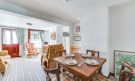 2 Bed in Woodbridge 3