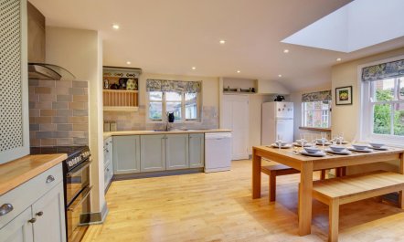 3 Bed in Woodbridge 2