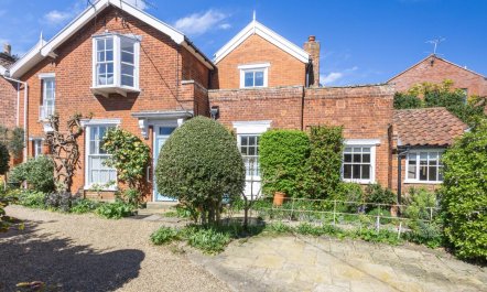 3 Bed in Woodbridge 3